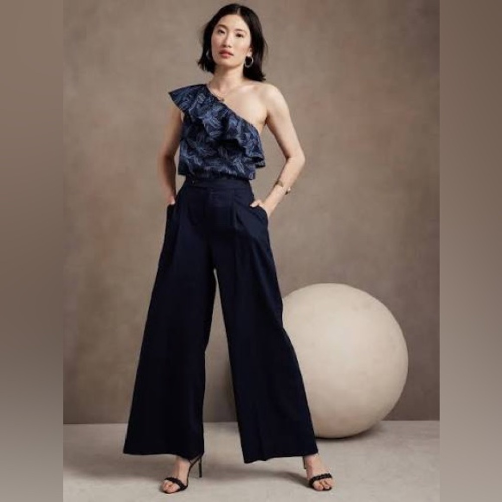 NWOT Banana Republic One-Shoulder Navy Blue Leaf Print Top